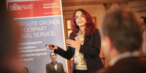 Andrea Lehmann vom DERPART Travel Service Offenburg erklärt das Travel Risk Management. Foto: WRO
