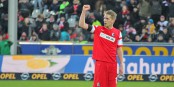 So wollen die Freiburger Fans ihren Torjäger Nils Petersen auch am Samstag jubeln sehen... Foto: Eurojournalist(e)