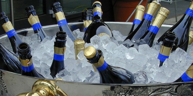 Champagner_Kühler Harald Bischoff Wiki CCBYSA30 OK