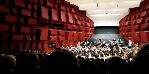 Selbst schon fast ein wuchtiges "Image", der Konzertsaal der Straßburger Philharmonie. Foto: © Michael Magercord