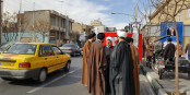 Qom 2017, il est presque impensable de voir une telle scène à Téhéran où les dignitaires ne se montrent pas souvent ainsi en public. Foto: Fariba Adelkhah / CC-BY 2.0