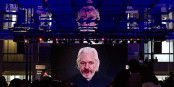 Julian Assange, en route vers la liberté ! Foto: Romina Santarelli / Ministerio de Cultura de la Nacion Argentina / Wikimedia Commons / CC-BY-SA 2.0