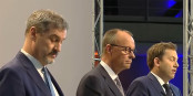 Markus Söder (CSU), Friedrich Merz (CDU) et Lars Klingbeil (SPD) n'ont pas l'air très heureux, mais il faudra qu'ils s'entendent... Foto: ScS EJ